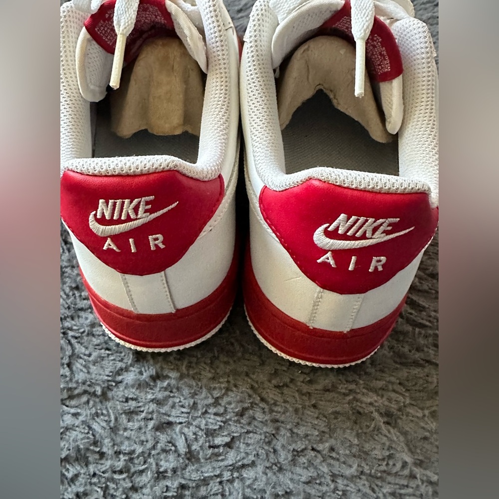 Vintage Nike Air Force 1 AF1 '07 White Varsity Red Youth Size 6.5 - Picture 15 of 15